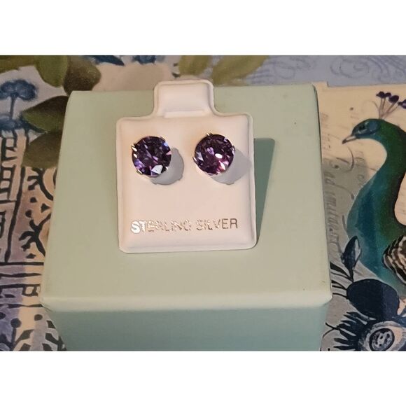 Stunning 2 Carat Genuine Lab Created Amethyst Round Cut Stud Earrings~925SS - Picture 1 of 2